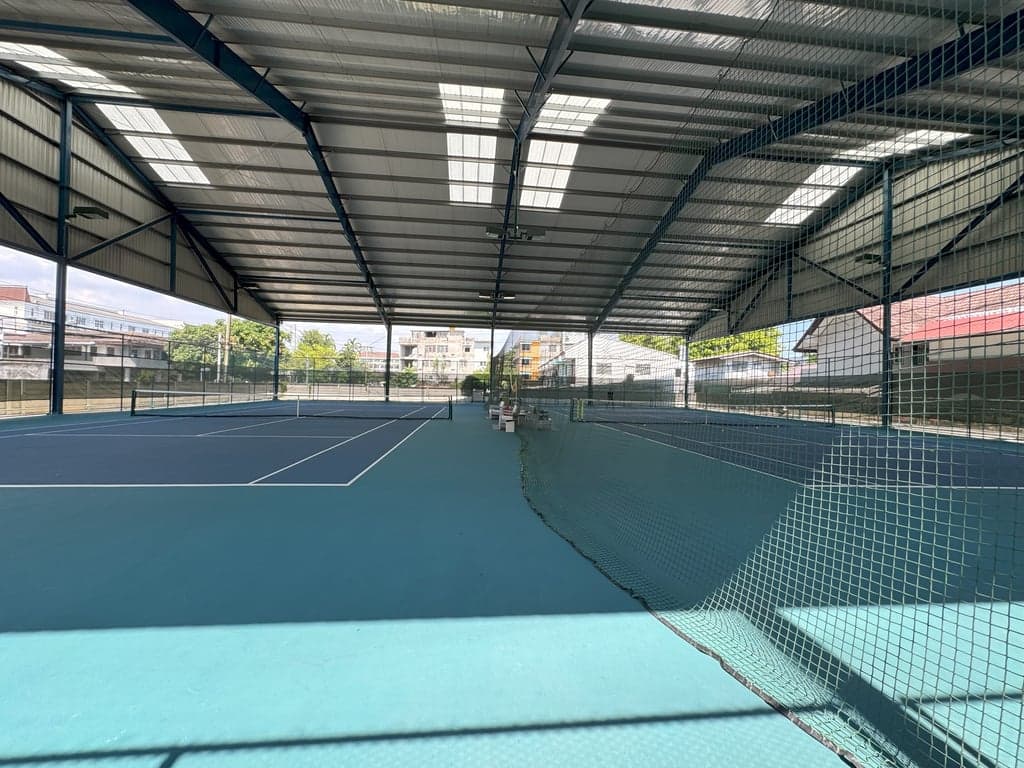 Spinning J Courts
